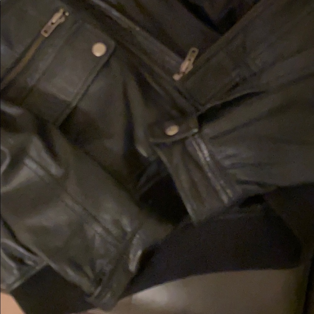 Leather jacket - Picture 4 of 4